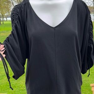 WHBM stretchy black top M